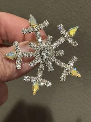 Broche de cristales austriacos con prendedor de copo de nieve piedras hermosas y brillantes Foto 1 de 4