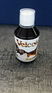 Grau Velcote 250 ml / für glänzendes Fell und gegen schuppende Haut / Grau - Bild 1 von 1