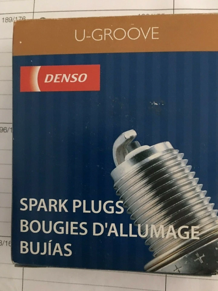 4 x Denso W20EPBR SparkPlugs for LANCIA Delta Integrale, Alfa, VW Golf-Jetta  - Image 1 of 4