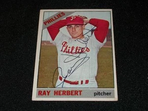 Philadelphia Phillies Ray Herbert Auto Signed 1966 Topps Card #121  VINTAGE K - Picture 1 of 1