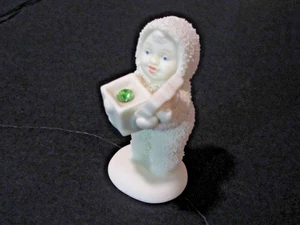 DEPT 56 Snowbabies "A Gift For You" Swarovski Kristall August Peridot Geburtsstein - Bild 1 von 9