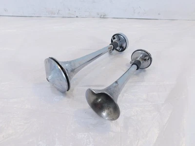 Harley Davidson Touring Dyna Softail & Sportster Chrome Dual Air Signal Horns - Image 1 of 4