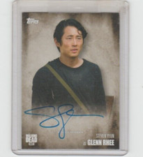TOPPS WALKING DEAD SEASON 5 STEVEN YEUN/GLENN RHEE AUTOGRAPH CARD