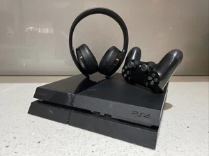 Sony PlayStation 500GB Bundle Sony Headset, Controller & Games - Picture 1 of 7