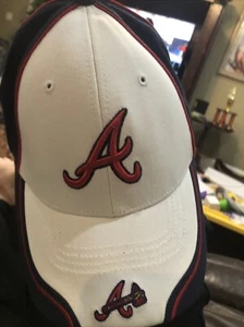 Genuino New Era Atlanta Braves Una Raya Gorra Gancho y Lazo Sombrero Ajustable - Imagen 1 de 4
