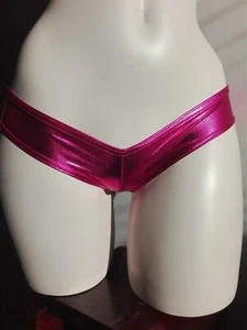 Dessous - V-Panty-Wettlook in verschiedenen Farben  - Bild 1 von 9