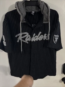 SUDADERA CON CAPUCHA NEGRA OAKLAND RAIDERS CON MEDIAS MANGAS ROPA NFL Talla Grande - Imagen 1 de 6