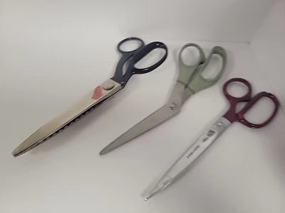 Vintage Wiss CB 9 USA Shears Scrapbooking Scissors Zig Zag Cut w/2 Scissors - Image 1 of 4