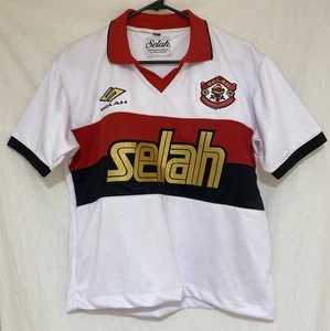 Selah Football Club Trikot rot/weiß bestickt C/O Philip Bowles - Medium - Bild 1 von 17