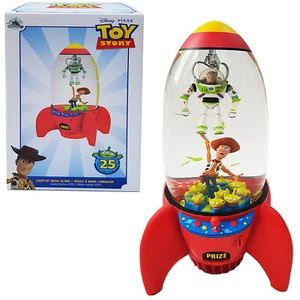 Disney Store Toy Story Globo de Nieve 25 Aniversario Iluminar Pizza Planet Rocket - Imagen 1 de 10