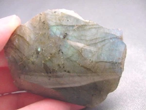 (R457-27) Blue Green white LABRADORITE gem Mineral rock gemstone specimen piece - Bild 1 von 1