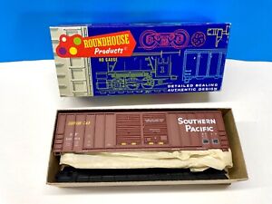 HO scale SOUTHERN PACIFIC (SP) double door box car kit  - NIB