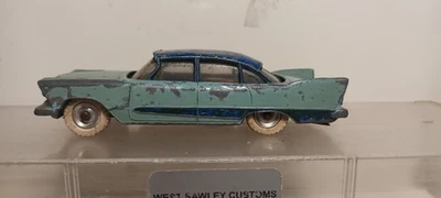 DINKY TOYS  PLYMOUTH PLAZA , 178 , c1959 - Image 1 of 4