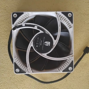 Deep Cool Gamer Storm 120mm Fan Red 12 V 1.44W 0.12A Brand New - Picture 1 of 3