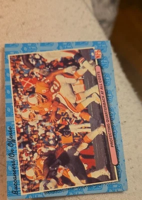 1986 Fleer Live Action Football - On Offense Tampa Bay Buccaneers #79 - Image 1 of 3