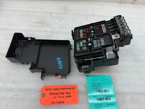 24 25 FORD MUSTANG GT S650 ENGINE FUSE RELAY BOX - Picture 1 of 9