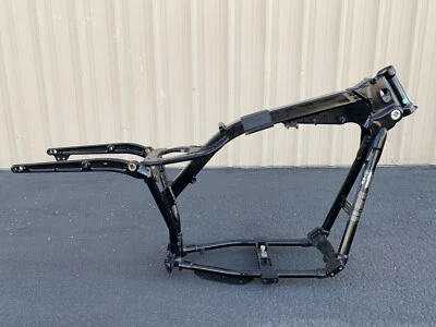 Harley Davidson 2010-2017 FXDWG Dyna Wide Glide fabricante de equipamento original 34 graus ancinho quadro principal - Imagem 1 de 4