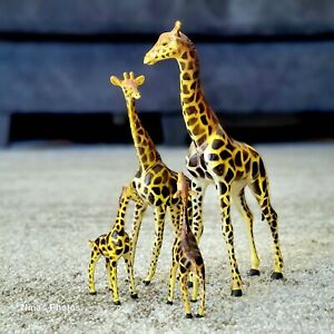 4 Vintage AAA Giraffe Family Tower Animal Toy PVC Figures Lot Papa Momma Babies 