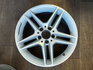 1 Llanta de aluminio Mercedes Benz clase C W204 17" AMG A204 401 9702 - Imagen 1 de 4