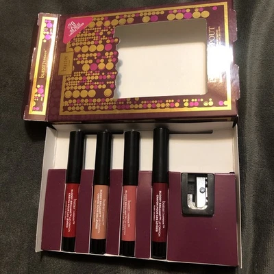 Juego de lrayones labiales Butter London pulido puchero rojo rubí rosa Foto 1 de 4