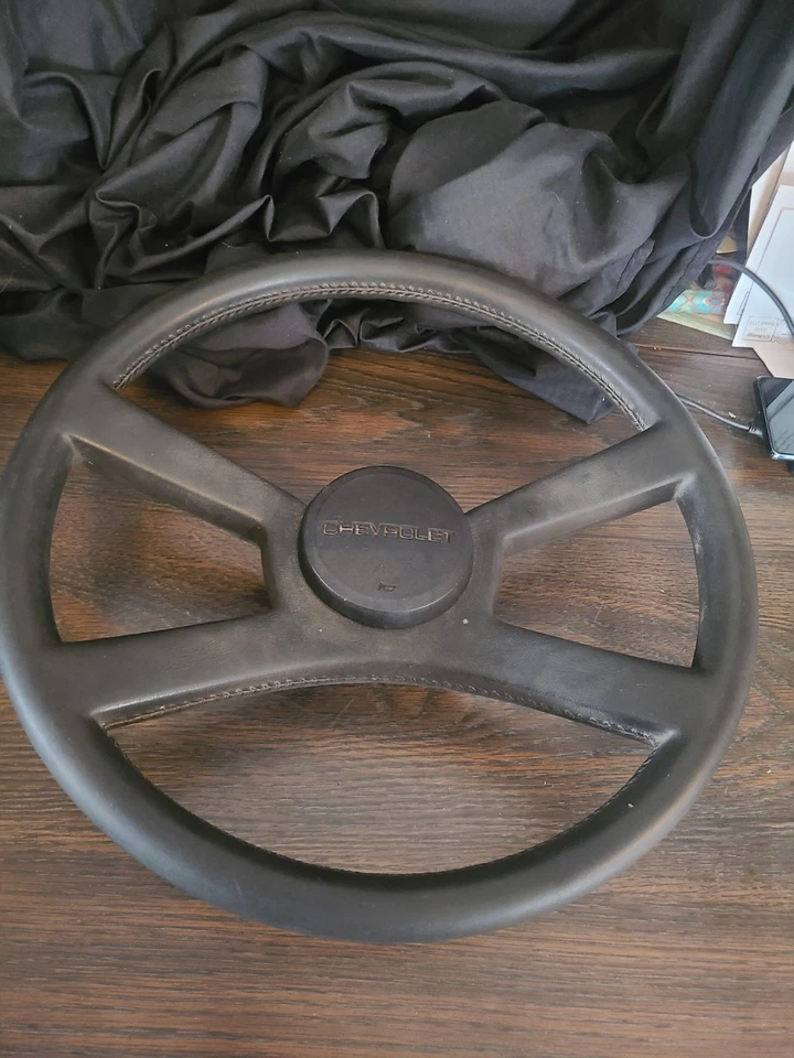 Chevrolet C1500 1988-1994 (Suburban) volante (C2500 C3500) OEM Foto 1 de 4