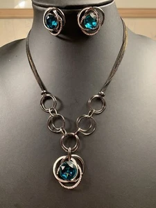 New Designer Pretty Necklace Set With Sparkling Blue Turquoise Accent Stones - Picture 1 of 3