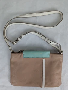 Marc by Marc Jacobs beige kleine Leder Umhängetasche Made in Vietnam - Bild 1 von 13