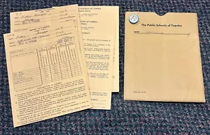 1964-65 Topeka Kansas Roosevelt Junior High School boletas de calificaciones y pinback escolar - Imagen 1 de 2