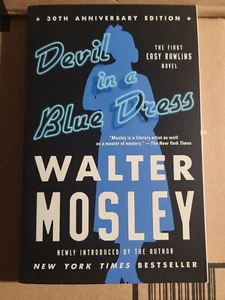 Easy Rawlins Mystery Ser.: Devil in a Blue Dress (30th Anniversary Edition) : An - Bild 1 von 2