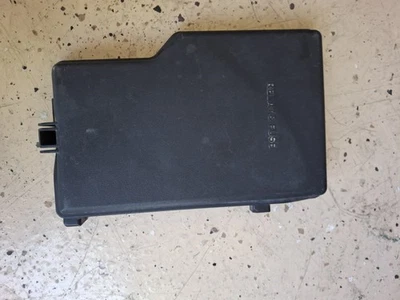  2009-2015 TOYOTA VENZA ENGINE BAY FUSE RELAY BOX LID COVER CAP 82662-3t031 Oem - Image 1 of 4