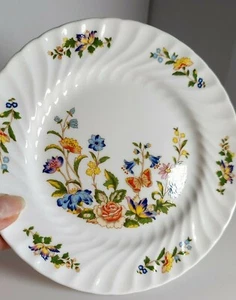 Aynsely 6.25" "Cottage Garden" plate - Picture 1 of 5