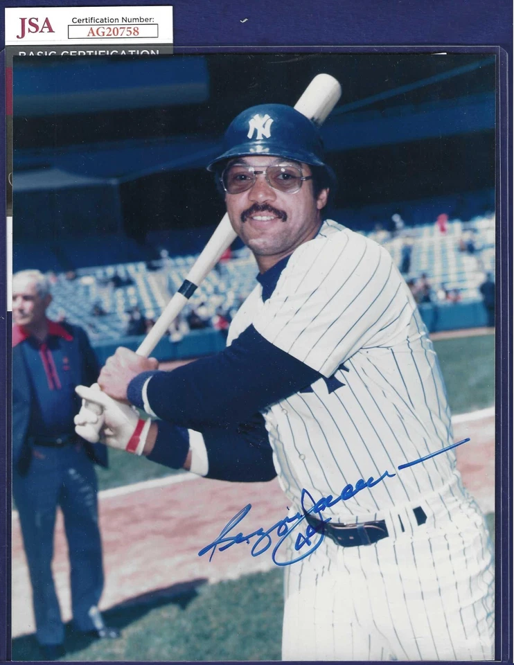 Reggie Jackson New York Yankees Baseball Autographed 8x10 Photo JSA COA - Image 1 of 1
