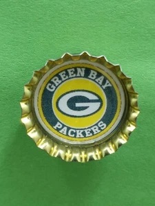 Green Bay Packers Football Refrigerator Magnet - Picture 1 of 1