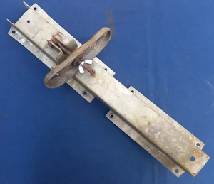 Genuine Land Rover Series 2 2a & 3 SWB 88" Rear Tub Spare Wheel Bracket/Clamp - Picture 1 of 3