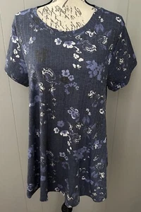 NEW Lularoe Erika Short Sleeve Swing Top Shirt Medium M Blue Flower Print Nwt - Picture 1 of 4