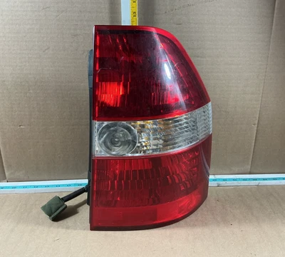 Conjunto de luz trasera derecha del lado del pasajero Acura MDX 2001-2003 Foto 1 de 4
