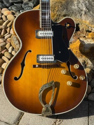 1958 Guild X-500 ultra rare early issue w/D'Armond pickups 1 of a kind & Minty ! - Image 1 of 4