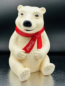 Vintage Cola Coca Cola Bank EISBÄR Sammlerstück Snack Fabrik mit Stopfen 8,5" - Bild 1 von 7