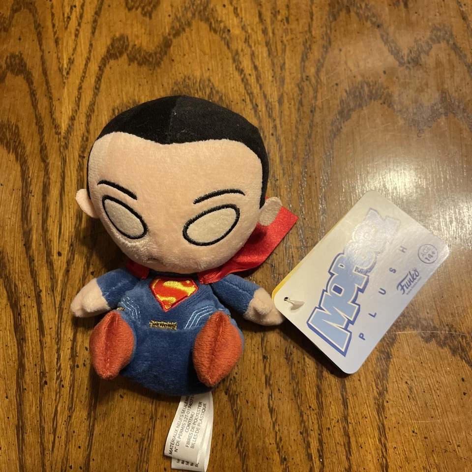 Mini Peluche Funko Mopeez Batman V Superman Dawn of Justice League Superman 4" Foto 1 de 3