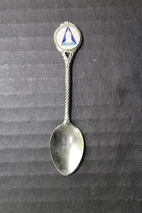 Vintage Collector Souvenir Spoon: 3.5" KSC Space Shuttle Florida Kennedy Space - Picture 1 of 3
