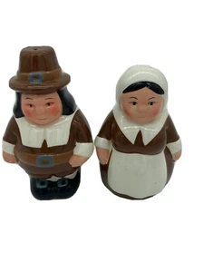 Vintage The Pilgrim Pair Salt & Pepper Shakers Set Publix Thanksgiving 2003 - Picture 1 of 4