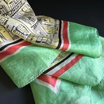 Bufanda de seda de recuerdo de los años 50 de colección Francia escena callejera provincial pluma y tinta 33x35 Foto 1 de 4