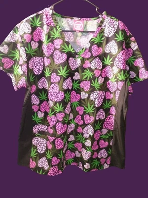 Divine Scrubs By JDM Women’s 2X Marijuana Leaf Hearts Green/Pink/Black NWOT! - Image 1 of 3