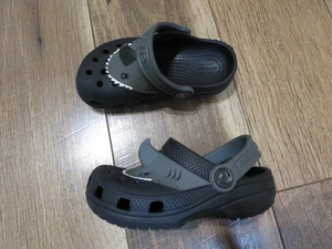Crocs Kids Black/Gray Shark Clogs Sz C 9 - Picture 1 of 11