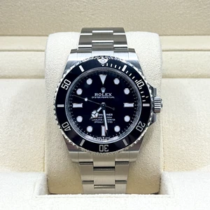 Rolex Submariner 2024 No Date 41mm Ref. 124060 - Picture 1 of 7