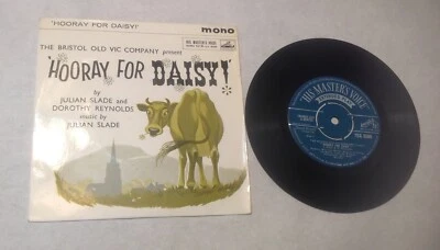 Julian Slade And Dorothy Reynolds Hooray for Daisy 45 RPM EP ORIGINAL  Foto 1 de 4