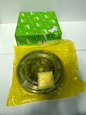 Volante de inercia Valeo de doble masa para HYUNDAI TUCSON SONATA KONA KIA SOUL OPTIMA CEED Foto 1 de 4