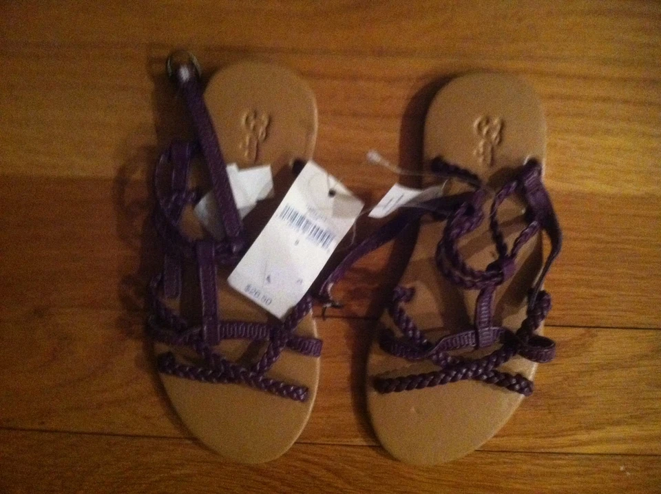 SANDALIAS TRENZADAS BABY GAP NIÑA UVA MORADA $26.50 TALLA 6 NUEVAS CON ETIQUETAS                    Foto 1 de 1