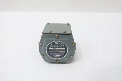 Allen Bradley 808-J4 Speed Switch 15-80rpm 600v-ac - Image 1 of 4