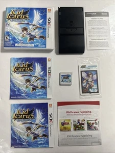 Kid Icarus Uprising (Nintendo 3DS, 2012) CIB Complete W/ Stand & Sealed Cards - Afbeelding 1 van 15